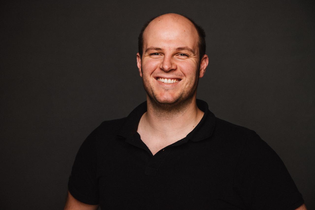 Fabian Mahnke — KI-Experte, EU-Parlament KI-Berater und Autor des Elternführerschein KI